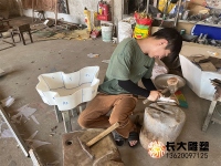 不銹鋼洗手盆雕塑敲板制作中呀~